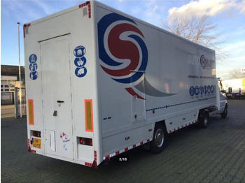 Mini artic tractor unit Mercedes-Benz 413 CDI BE Mini Trekker + Workshop Trailer: picture 4 Mini artic tractor unit Mercedes-Benz 413 CDI BE Mini Trekker + Workshop Trailer: picture 4