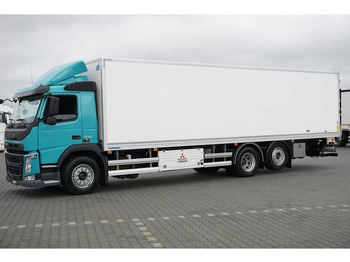 Refrigerator truck Volvo FM / 330 / E 6 / CHŁODNIA + WINDA / 23 PALETY / OŚ SKRĘTNA / DŁ: picture 3 Refrigerator truck Volvo FM / 330 / E 6 / CHŁODNIA + WINDA / 23 PALETY / OŚ SKRĘTNA / DŁ: picture 3