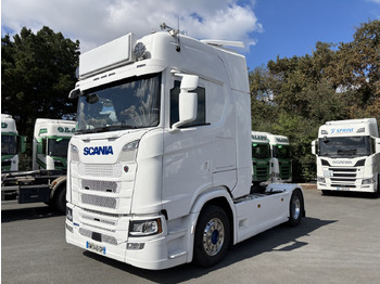 Tractor unit SCANIA S 500