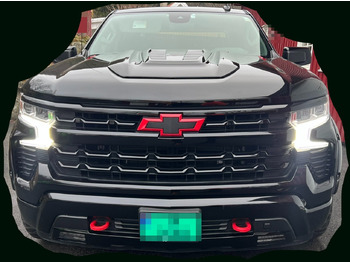 Pickup truck Chevrolet SILVERADO: picture 3