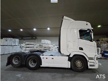 Tractor unit Scania R590: picture 4