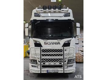 Tractor unit Scania R590: picture 5