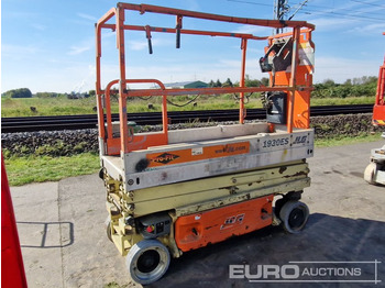 Aerial platform JLG