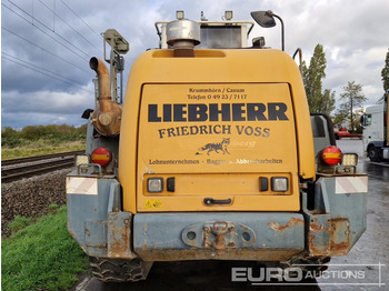 Wheel loader 2012 Liebherr L550: picture 4