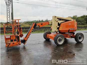 Aerial platform JLG