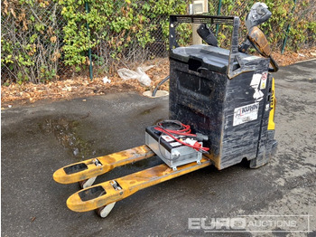 Forklift YALE