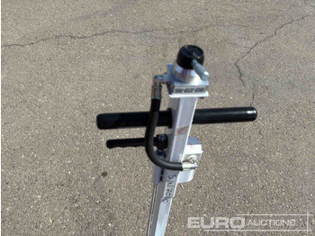 Workshop equipment Unused Pneumatic Jack Capacity 80 Ton / Gato Neumático 80 Ton: picture 5