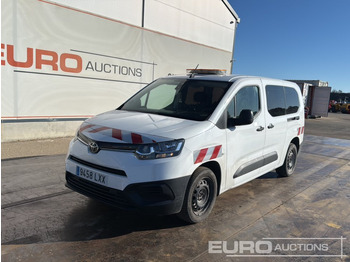 Van TOYOTA Proace