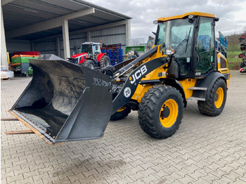 Loader JCB 409