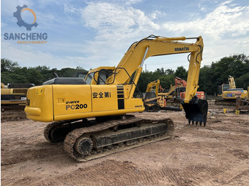 Crawler excavator KOMATSU PC200-6