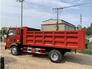 Tipper for transportation of silos SINOTRUK Howo Dump truck 4x2: picture 4