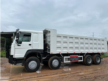 Tipper for transportation of bulk materials Sinotruk HOWO 371hp 8x4: picture 5