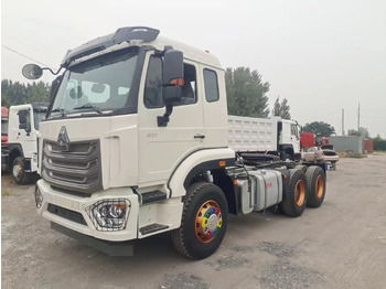 Tractor unit SINOTRUK HOWO