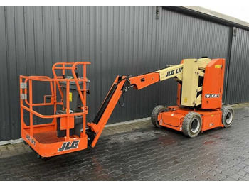 Articulated boom JLG