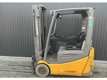 Electric forklift Jungheinrich EFG216k: picture 2