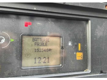 Reach truck Linde R14: picture 4 Reach truck Linde R14: picture 4