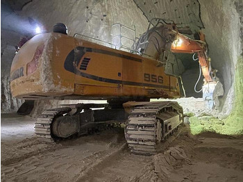 Excavator LIEBHERR