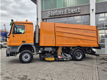 Road sweeper Mercedes-Benz Actros 2032 A 4x4 Bucher STKF 9500 Airport 30x: picture 5