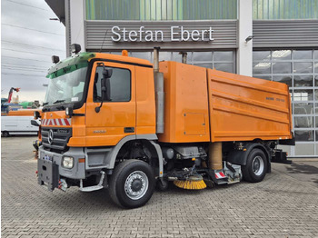 Road sweeper Mercedes-Benz Actros 2032 A 4x4 Bucher STKF 9500 Airport 30x: picture 3