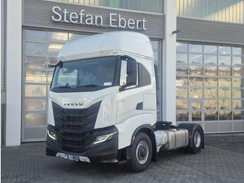 Leasing of Iveco AS440X49T/P ON 4x4 HI-TRACTION Intarder 2x Bett  Iveco AS440X49T/P ON 4x4 HI-TRACTION Intarder 2x Bett: picture 2