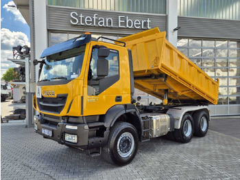 Tractor unit IVECO Trakker