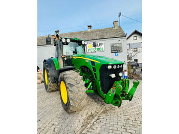 Farm tractor JOHN DEERE 8530