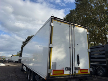 Closed box semi-trailer Krone Laadklep APK: picture 2