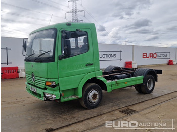 Cab chassis truck MERCEDES-BENZ