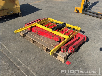 Material handling equipment Fork Frame Guard, Forks to suit Forklift (6 of): picture 4