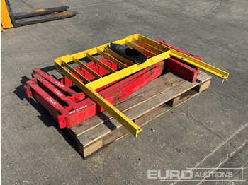 Material handling equipment Fork Frame Guard, Forks to suit Forklift (6 of): picture 3