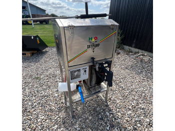 Pressure washer