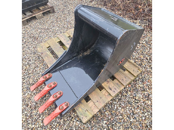 Excavator bucket