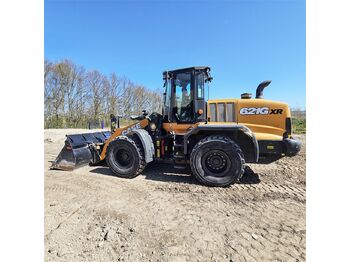 Wheel loader CASE