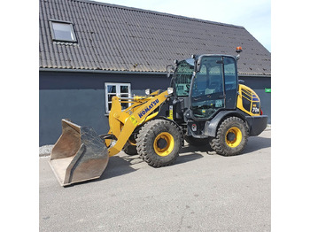 Wheel loader Komatsu WA70 M-8 EO: picture 3