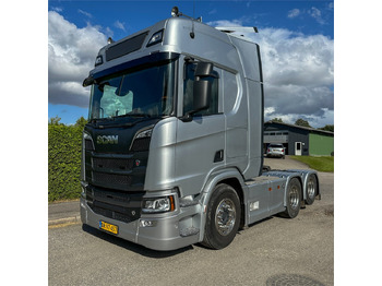 Tractor unit SCANIA R 530