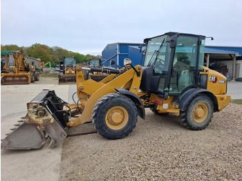 Wheel loader CATERPILLAR 906