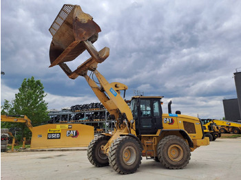 Wheel loader CATERPILLAR 926M