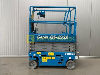 Scissor lift GENIE