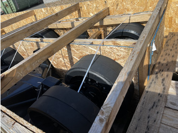 New Track for Combine harvester CNH combine: picture 5