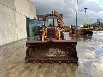 Backhoe loader Case 580G: picture 2