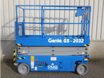 Scissor lift GENIE