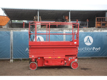 Scissor lift JLG