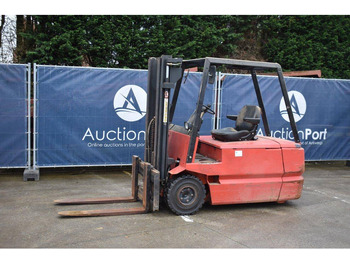 Electric forklift LINDE