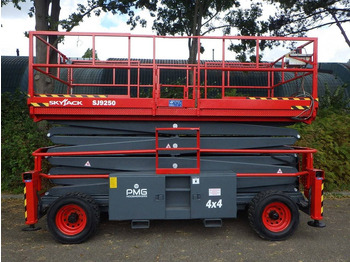 Scissor lift SKYJACK