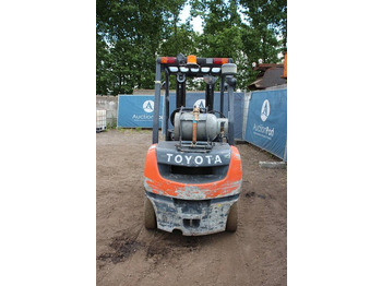 LPG forklift Toyota 02-8FGF25: picture 4