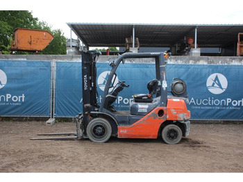 LPG forklift Toyota 02-8FGF25: picture 2