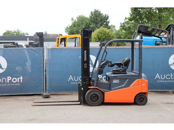 Electric forklift TOYOTA