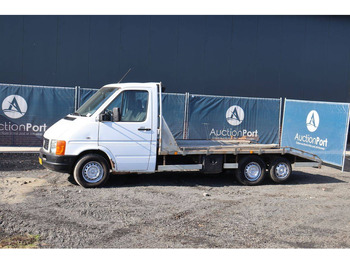 Autotransporter truck VOLKSWAGEN