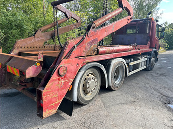 Container transporter/ Swap body truck SCANIA P114GB6X2*4NB340: picture 2