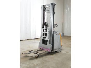Stacker STILL